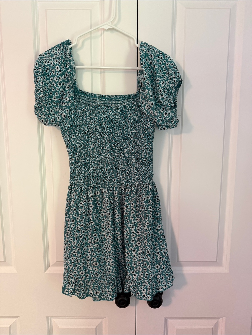 Green Floral Smocked Puff Sleeve Romper